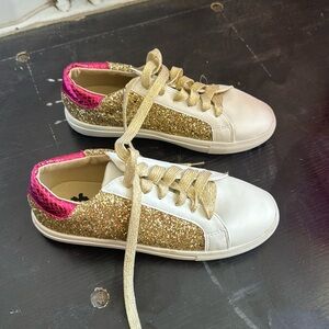 Sparkle sneakers